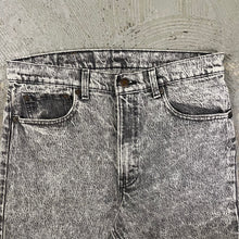 Load image into Gallery viewer, Vintage Levis Acid Wash Denim Jeans
