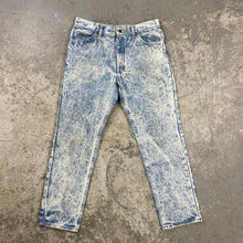 Load image into Gallery viewer, Vintage Lee Acid Wash Denim Jeans
