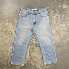 Load image into Gallery viewer, Vintage Levis 505 Denim Jeans
