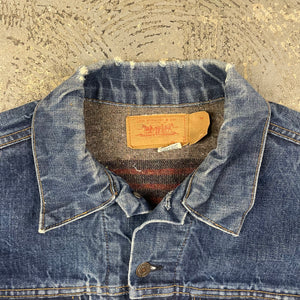 Vintage Levi’s Blanket Lined Denim Trucker Jacket/ Blank Tab