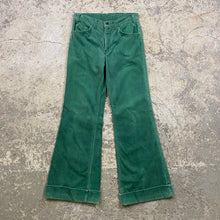 Load image into Gallery viewer, Vintage 70’s Green Levi’s Flared
