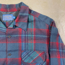 Load image into Gallery viewer, Vintage Pendleton Flannel
