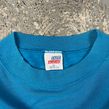 Load image into Gallery viewer, Vintage Yale University Crewneck
