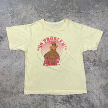 Load image into Gallery viewer, Vintage 80s Alf Larger T-Shirt
