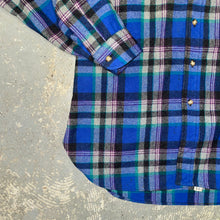 Load image into Gallery viewer, Vintage Pendleton Flannel
