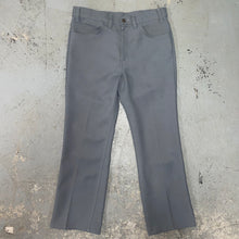 Load image into Gallery viewer, Vintage 1970s Levi’s Sta-Prest Trousers
